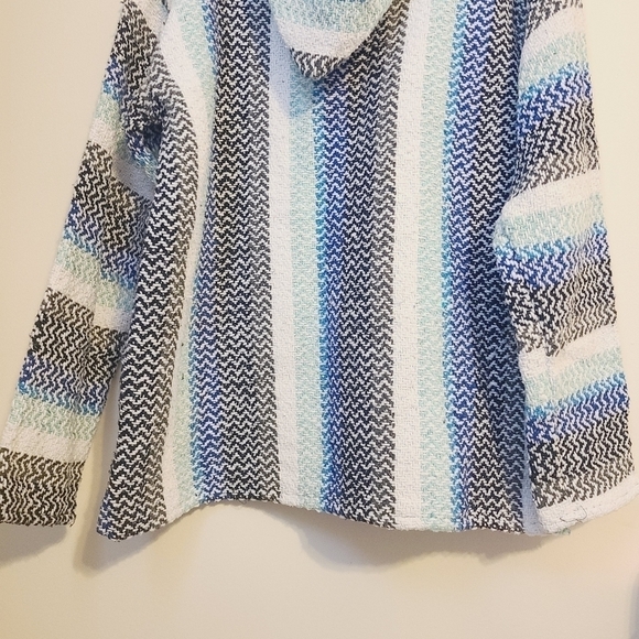 Earth Ragz | Unisex Bohemian Blue & White Burlap Hoodie Shirt (Size Medium) - Picture 11 of 12